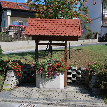 Helle, Offene Dachgeschosswohnung Mit Terrasse Oberloisdorf Exteriör bild