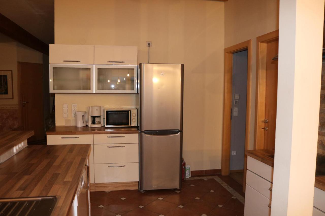 Helle, Offene Dachgeschosswohnung Mit Terrasse Oberloisdorf Exteriör bild