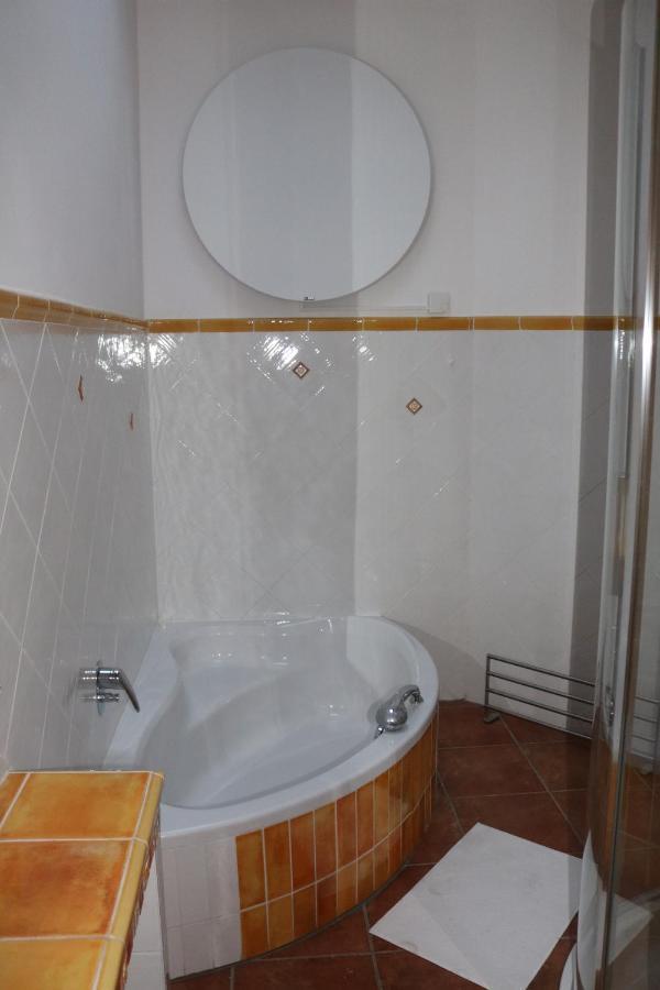Helle, Offene Dachgeschosswohnung Mit Terrasse Oberloisdorf Exteriör bild